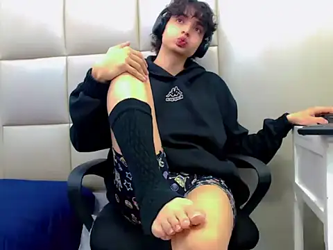 Sr BonnyEthan online show from February 2026 01:53:01 PM