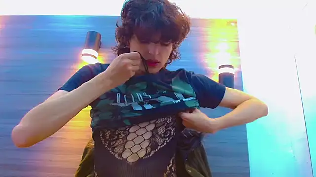 Sr BonnyEthan online show from April 2026 01:01:02 PM