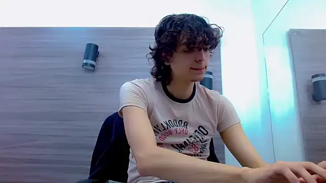 Sr BonnyEthan online show from April 2026 01:17:01 PM