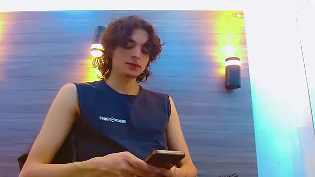 Sr BonnyEthan online show from May 2026 01:03:02 PM