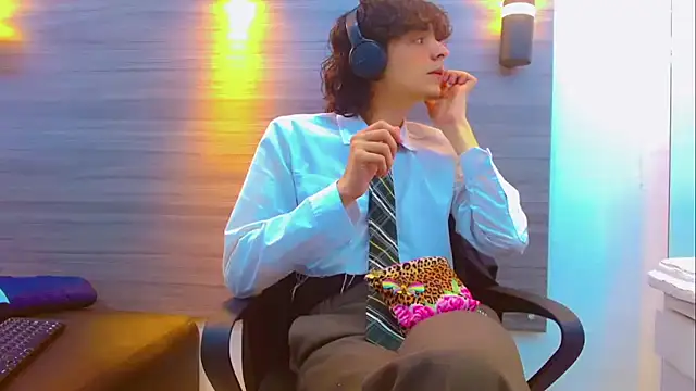 Sr BonnyEthan online show from March 2026 12:54:01 PM