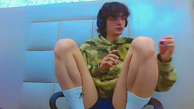 Sr BonnyEthan online show from February 2026 01:01:01 PM