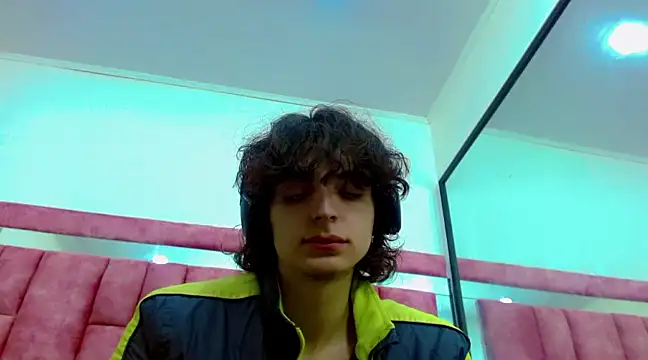 Sr BonnyEthan online show from February 2025 01:43:02 PM