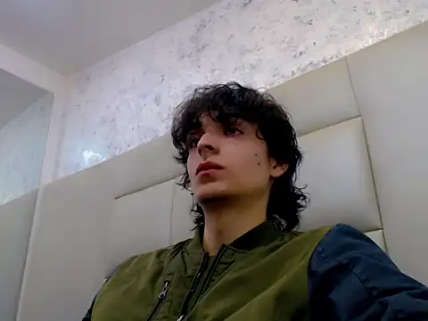 Sr BonnyEthan online show from February 2026 01:32:01 PM