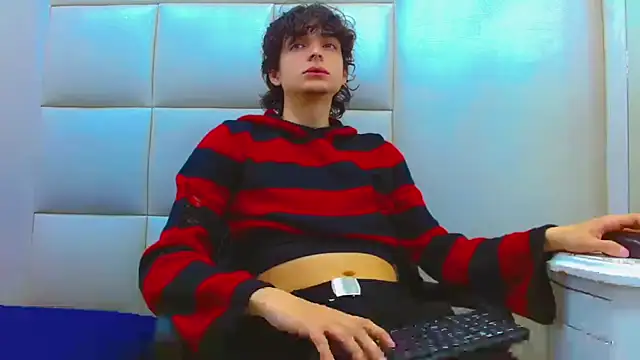 Sr BonnyEthan online show from February 2026 12:51:02 PM