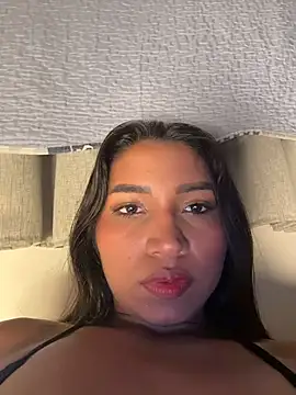 Snapshot of Barbiebrunette_ chatting on November 2025 02:55:02 AM Barbiebrunette online show from November 2025 02:55:02 AM