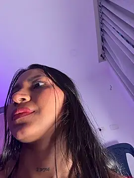 Snapshot of Barbiebrunette_ chatting on October 2025 11:37:01 PM Barbiebrunette online show from October 2025 11:37:01 PM