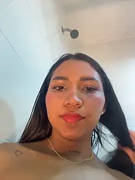 Snapshot of Barbiebrunette_ chatting on November 2025 03:07:02 AM Barbiebrunette online show from November 2025 03:07:02 AM