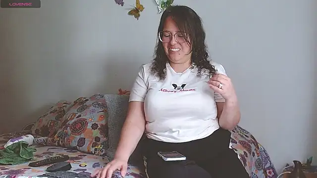 Snapshot of honeyhot_paty chatting on January 2025 08:59:01 PM honeyhot paty online show from January 2025 08:59:01 PM