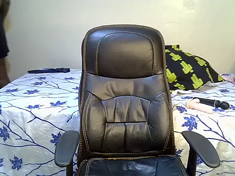 Snapshot of QueenJelly_Sexy chatting on November 2025 08:53:02 PM QueenJelly Sexy online show from November 2025 08:53:02 PM