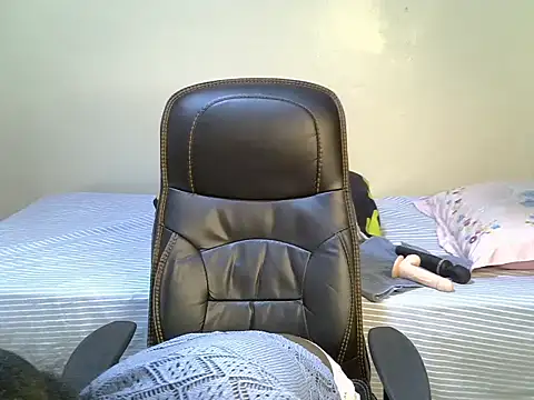 Snapshot of QueenJelly_Sexy chatting on November 2025 06:34:02 PM QueenJelly Sexy online show from November 2025 06:34:02 PM