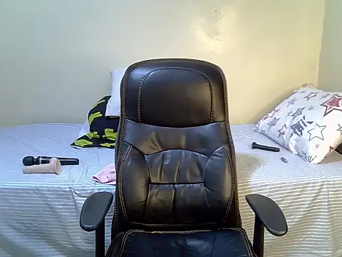 QueenJelly Sexy online show from February 2026 03:18:01 AM