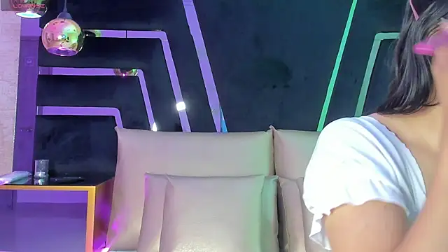 DaraBeckett online show from October 2025 11:53:02 AM