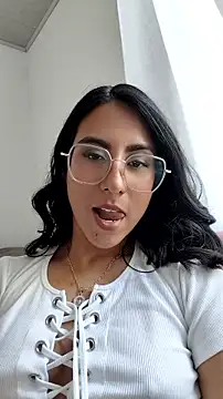 DaraBeckett online show from May 2026 08:56:02 PM