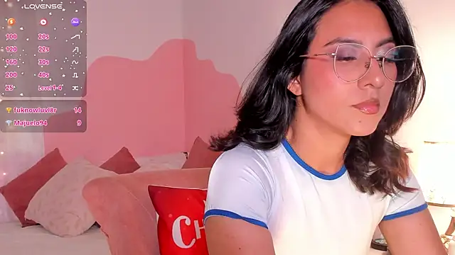 DaraBeckett online show from December 2025 12:46:01 AM