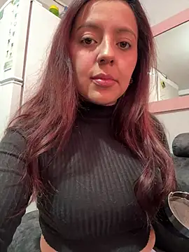 Snapshot of Isa-Jones chatting on December 2024 01:54:01 PM Isa-Jones online show from December 2024 01:54:01 PM