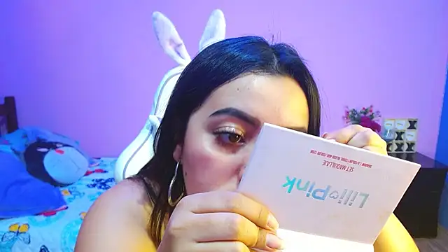 Snapshot of Isa-Jones chatting on October 2025 11:39:01 PM Isa-Jones online show from October 2025 11:39:01 PM