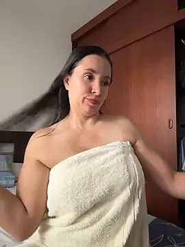 emely sexx20 online show from February 2026 10:06:01 PM