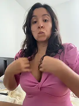 Snapshot of emely_sexx20 chatting on July 2026 09:48:02 PM emely sexx20 online show from July 2026 09:48:02 PM
