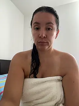 Snapshot of emely_sexx20 chatting on July 2026 09:23:01 PM emely sexx20 online show from July 2026 09:23:01 PM