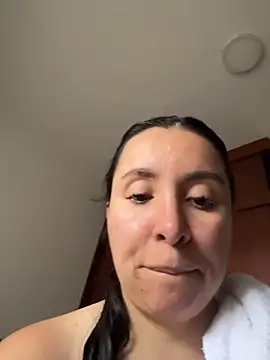 emely sexx20 online show from February 2026 09:17:02 PM