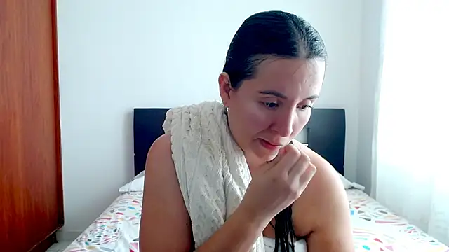 emely sexx20 online show from September 2025 04:03:01 PM