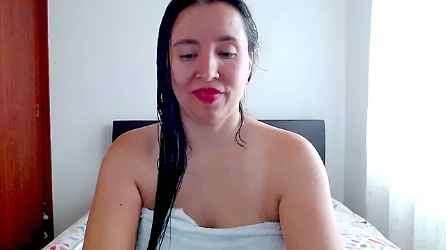 emely sexx20 online show from November 2025 02:10:01 PM