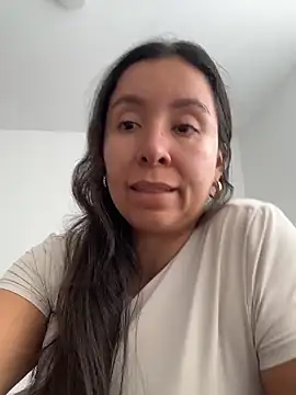 Snapshot of emely_sexx20 chatting on June 2026 02:51:01 PM emely sexx20 online show from June 2026 02:51:01 PM