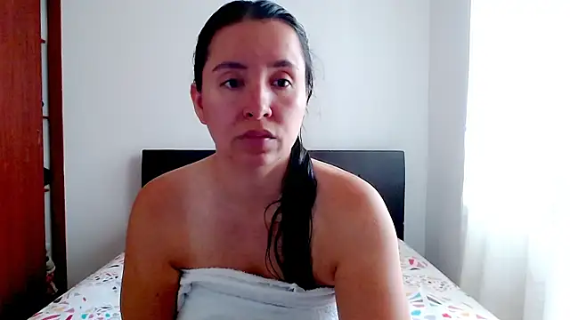 emely sexx20 online show from November 2025 03:05:02 PM