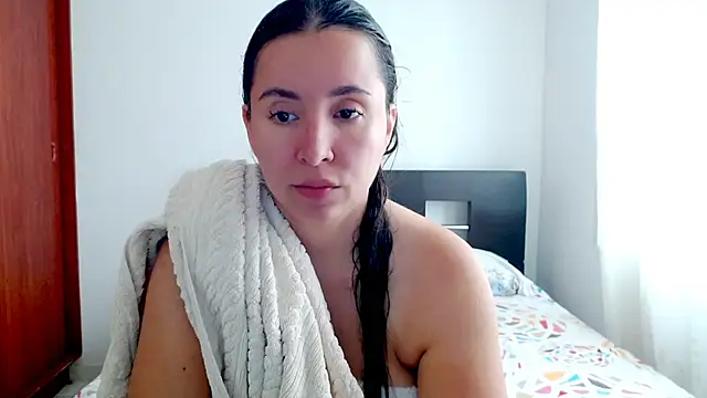 emely sexx20 online show from September 2025 03:19:02 PM