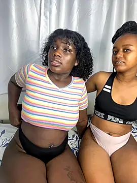 Snapshot of Favoritegirl1 chatting on November 2025 12:43:02 AM Favoritegirl1 online show from November 2025 12:43:02 AM