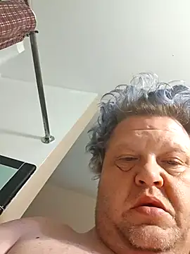 Snapshot of jrsexy83 chatting on November 2025 04:33:01 PM jrsexy83 online show from November 2025 04:33:01 PM