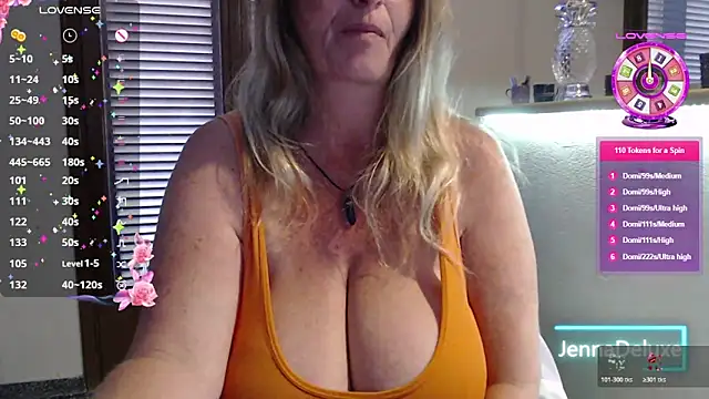 JennaDeluxe online show from May 2026 05:48:01 AM