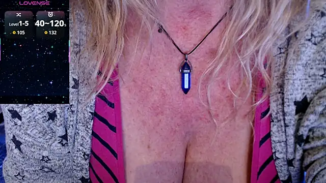 Snapshot of JennaDeluxe chatting on February 2026 08:11:01 AM JennaDeluxe online show from February 2026 08:11:01 AM