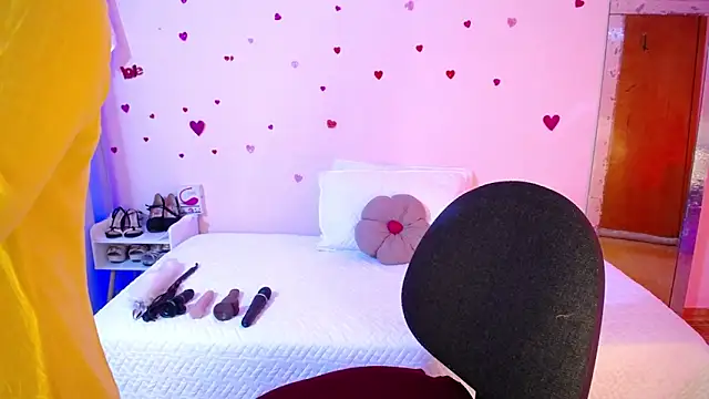 ashlei  online show from November 2025 04:34:02 AM