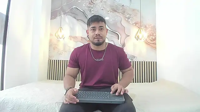 BrianMalonee online show from November 2025 11:58:02 AM