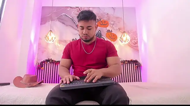 BrianMalonee online show from October 2025 12:03:01 PM