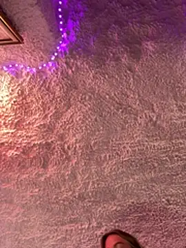 selenaluvv online show from March 2026 02:41:01 PM