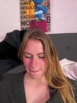 selenaluvv online show from February 2026 03:34:02 PM