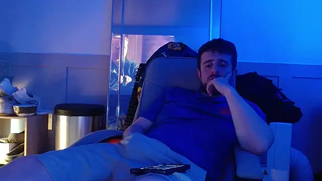 maxy49 online show from November 2025 08:46:01 PM