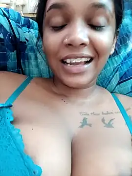 Snapshot of Indianqueen03 chatting on February 2026 10:37:01 AM Indianqueen03 online show from February 2026 10:37:01 AM