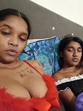 Snapshot of Indianqueen03 chatting on July 2026 10:18:02 PM Indianqueen03 online show from July 2026 10:18:02 PM
