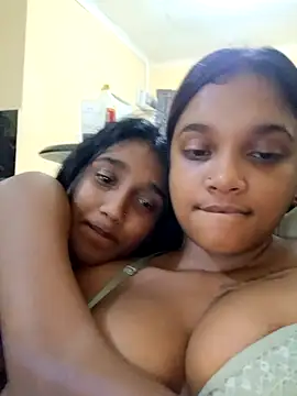 Indianqueen03 online show from September 2025 07:54:02 PM