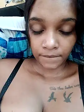 Snapshot of Indianqueen03 chatting on February 2026 11:21:02 AM Indianqueen03 online show from February 2026 11:21:02 AM