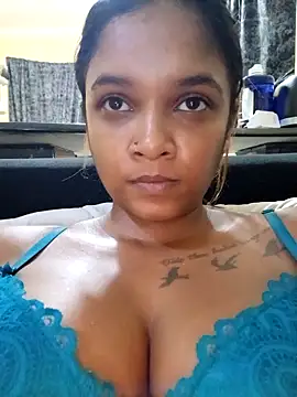 Indianqueen03 online show from November 2025 08:46:02 PM