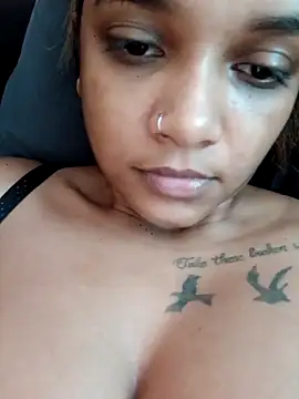 Snapshot of Indianqueen03 chatting on December 2025 01:11:02 PM Indianqueen03 online show from December 2025 01:11:02 PM