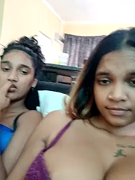 Indianqueen03 online show from September 2025 09:05:02 AM