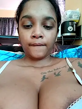 Indianqueen03 online show from October 2025 11:23:01 AM