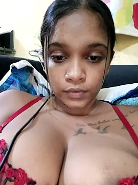 Snapshot of Indianqueen03 chatting on February 2026 09:25:02 PM Indianqueen03 online show from February 2026 09:25:02 PM