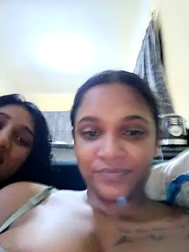 Indianqueen03 online show from October 2025 07:12:01 PM